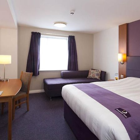 Premier Inn Falkirk Central Camelon 外观 照片