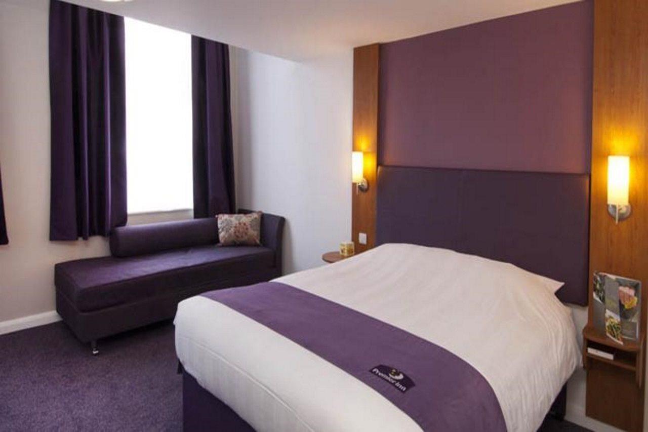 Premier Inn Falkirk Central Camelon 外观 照片